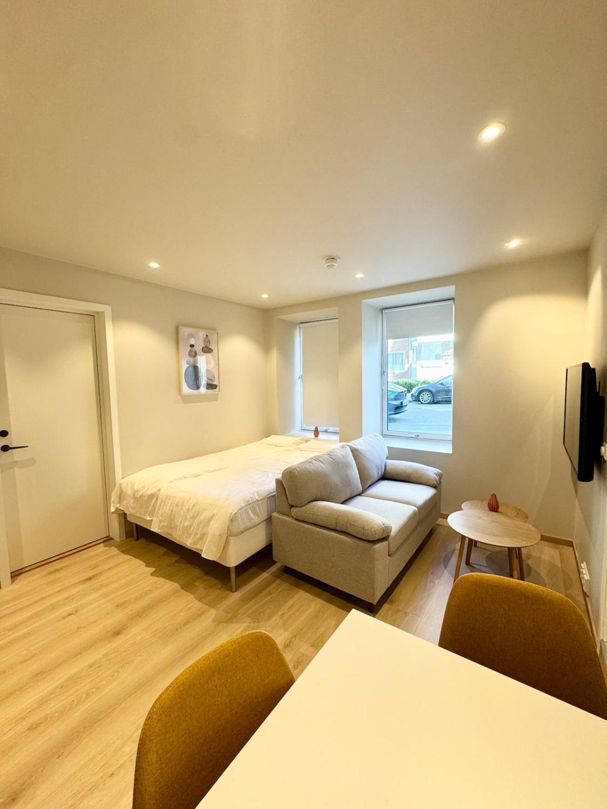 Bright & Cozy - Location *